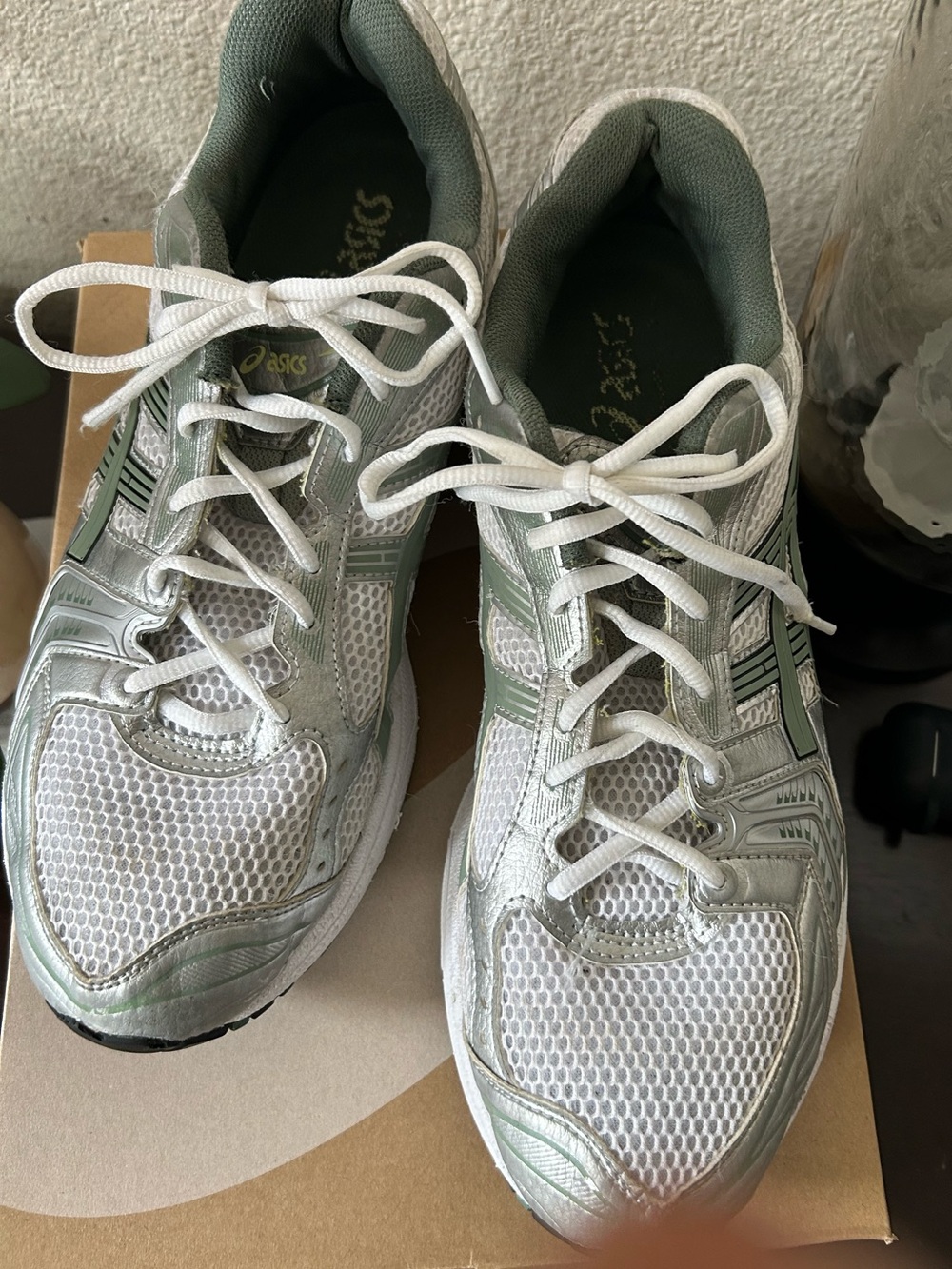USED Gel-Kayano 14
Size 13
In great condition! - Picture 2 of 16